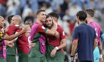 正式拒绝,B费发声,官宣决定,曼联批准,C罗祝福