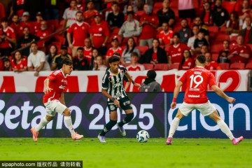 26岁巴西中场天才埃德松-席尔瓦闪耀意甲，4000万欧引发豪门争夺战！