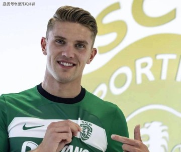 心向昔日恩师:27岁瑞典射手示好曼联,他会是阿莫林解题的答案么