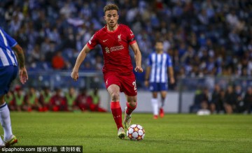 利物浦悼念日：路易斯·迪亚斯的泪水和迟来的真情