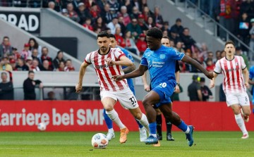 3-3鏖战，24岁日本新星闪耀德甲赛场：利剑出鞘，率队逼平勒沃库森