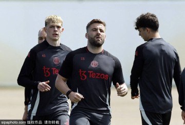 50年最差曼联!卢克·肖灵魂拷问全队,球迷泪目:红魔还有救吗?