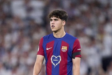 官方祝福,巴萨18岁球星高考,边踢球边读书,立志上大学