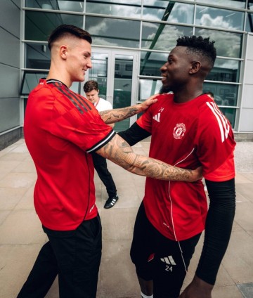 曼联战阿森纳谢什科可争首发！阿莫林安排闭门热身赛，奥纳纳也参与