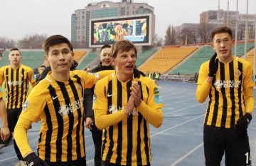 欧冠36强已经决出32个席位，哈萨克球队跻身正赛，穆帅命运明日揭晓