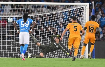 意甲前瞻:比萨主场迎战佛罗伦萨,中下游保级队韧性防守与中上游冲欧劲旅的攻势较量