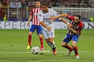 震惊!巴萨进攻失控,亚马尔惹怒球迷,西甲为何失去主控权?