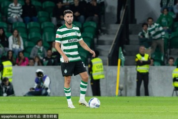 半场被换下！格林伍德近14个客场仅取得1粒进球，上次还是5月