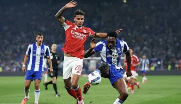 5次圣诞冠军0次登顶！阿森纳1-0险胜稳不稳？3隐患恐毁争冠路