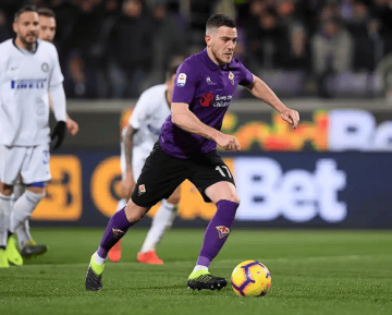 意甲焦点战:佛罗伦萨VS维罗纳——攻防博弈下的胜负天平与比分推演