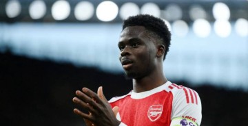 阿森纳9号热苏斯力挺小将萨卡：他与拉菲尼亚同级，争冠关键时刻必看他表现