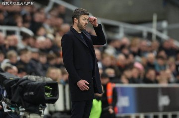 曼联还没想好：卡里克用战绩赢下信任票，但潜在竞争者实力不俗