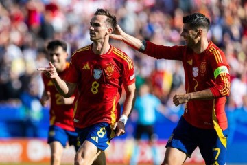 西甲欧战资格卡位战!阿拉维斯主场阻击西班牙人,中游队能否击碎劲旅冲级梦?