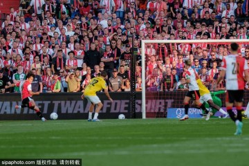 费内巴切5-2逆转费耶诺德晋级欧冠资格赛:弗雷德的超级世界波引爆全场