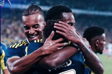 足坛一夜疯狂:穆帅不敌本菲卡,拜仁皇马大胜,国米遭绝杀扳平