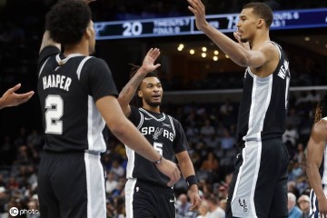 文班亚马19+15+3+3抢断7盖帽 卡斯尔15+9马刺轻取灰熊