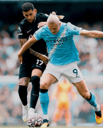 伊蒂哈德沦为热刺欢乐场!瓜帅雪耻失败,曼城主场0-2吞赛季首败