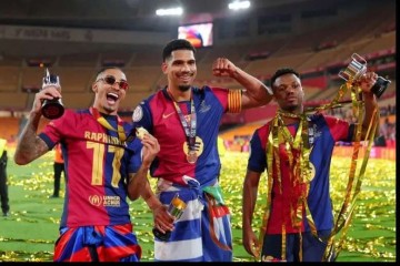 突发!巴萨免签计划72小时崩盘?德甲铁卫加盟突生变数 更衣室已炸锅