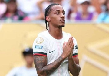 切尔西利物浦面临困境,纪律问题需解决