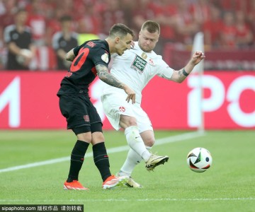 加莱奥内:米兰中场已达意甲顶级水平,拉比奥的加盟改变一切