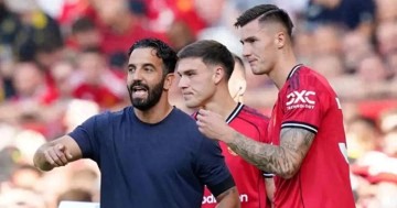 0比1首战告负!曼联防线漏洞百出,主帅战术及选人遭多方质疑