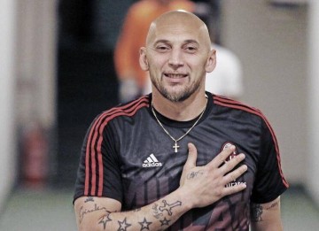 阿比亚蒂:巴黎欧冠的一半多功劳属于多纳鲁马 他被抛弃很疯狂