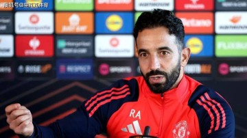 买不下巴莱巴，曼联转攻真蓝黑中场？价格更低的全能攻防转换保障