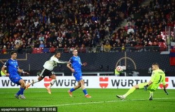 恩达夫帽子戏法绝平!斯图加特与多特蒙德上演德甲史诗对决