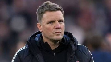 埃迪·豪的未来悬了?纽卡锁定 “世界最佳少帅”,截胡曼联热刺