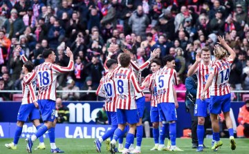 西甲第21轮激情对决：马德里竞技主场3比0完胜马略卡