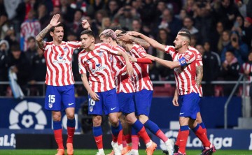 西甲联赛全面解析：巴萨马竞稳拿胜果，皇家社会与塞尔塔对决悬念迭出