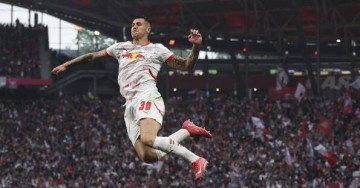 22岁德甲妖锋横空出世看不上沙特土豪转会费1亿欧两大豪门疯抢