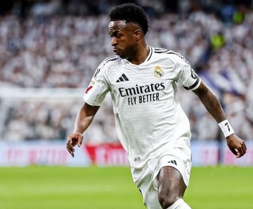 25岁生日遇冷!维尼修斯断崖下滑,皇马更衣室暗流涌动