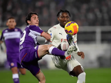 意甲保级续命战!佛罗伦萨主场死磕克雷莫纳,伤病潮下的攻防博弈