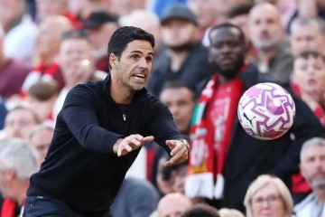 白菜价!枪手25岁中场转战德甲转会费仅30万欧元