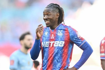 阿森纳求购埃泽,水晶宫开价首付3500万镑,余额分期支付