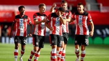 德甲激战:奥格斯堡主场发力,柏林联能否客场逆袭?