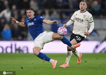 努诺执教首秀止连败 西汉姆联1-1埃弗顿</title>
        
    <title>努诺执教首秀止连败 西汉姆联1-1埃弗顿