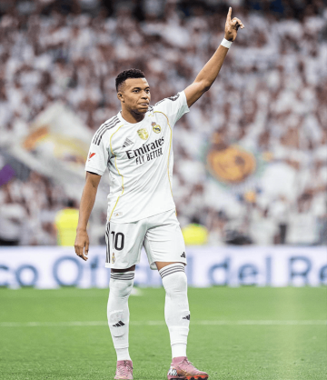 悲喜夜!利物浦造88年神迹,皇马拜仁全胜领跑,曼联2-1切尔西