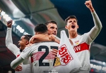 意甲从全败走向全胜，英超保级队新帅首秀大胜，两天后迎战利物浦