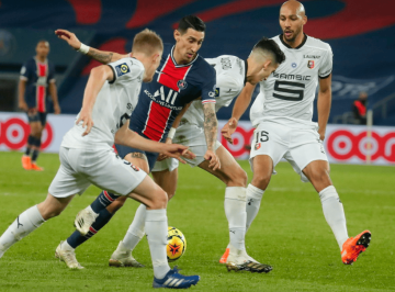 法甲赛事前瞻：雷恩与朗斯关键对决 赛前全方位解析及比分预测