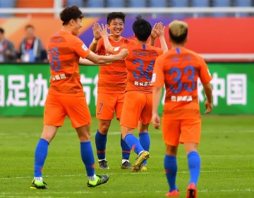 谢文能在3月3日晚上21点官宣留洋！德甲多特直接报价400万，成功引进他