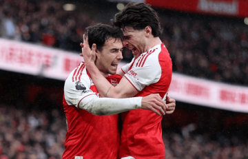 英超最新积分战报：两大强队倒下，维拉意外翻车，阿森纳大胜