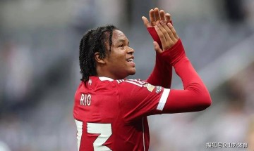 无缘欧冠名单!基耶萨利物浦前景堪忧,淘汰赛或迎转机?