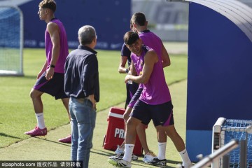 巴萨主场改造冲刺!欧冠赛程悬而未决,球迷心悬一线