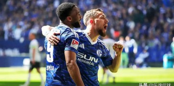 杀疯了！欧洲次级联赛：14队抢意甲门票，沙尔克一只脚踏回德甲