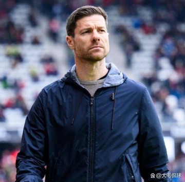 阿隆索不在固执!皇马6000万前锋逆袭,1个月从替补升至当家核心