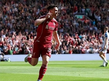 全场怒了！利物浦 3-1 水晶宫，门将受伤倒地被吊空门，裁判认定进球有效