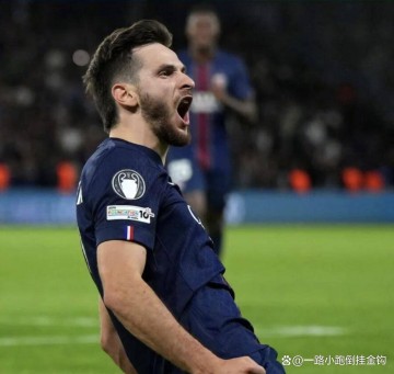 欧冠乱了：首轮诞生4场冷门！黑马力压巴黎领跑，西甲4战英超3败