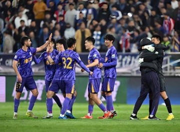 意外！于根伟官宣确定本月将离开津门虎首次去西班牙执教带队踢西甲，巴顿和王秋明直接辟谣搞错了